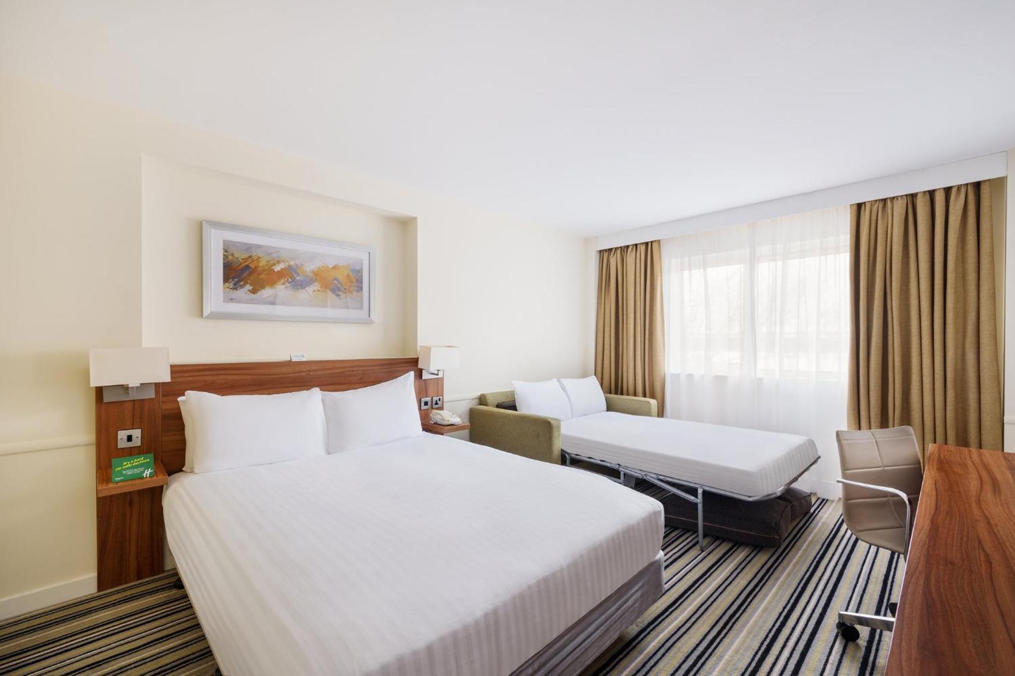 Holiday Inn Leeds-Wakefield M1 Jct40 By Ihg Kültér fotó