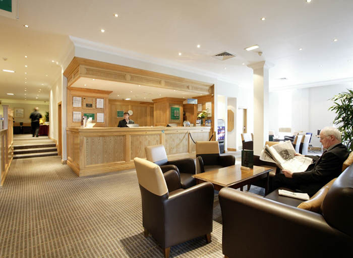 Holiday Inn Leeds-Wakefield M1 Jct40 By Ihg Beltér fotó